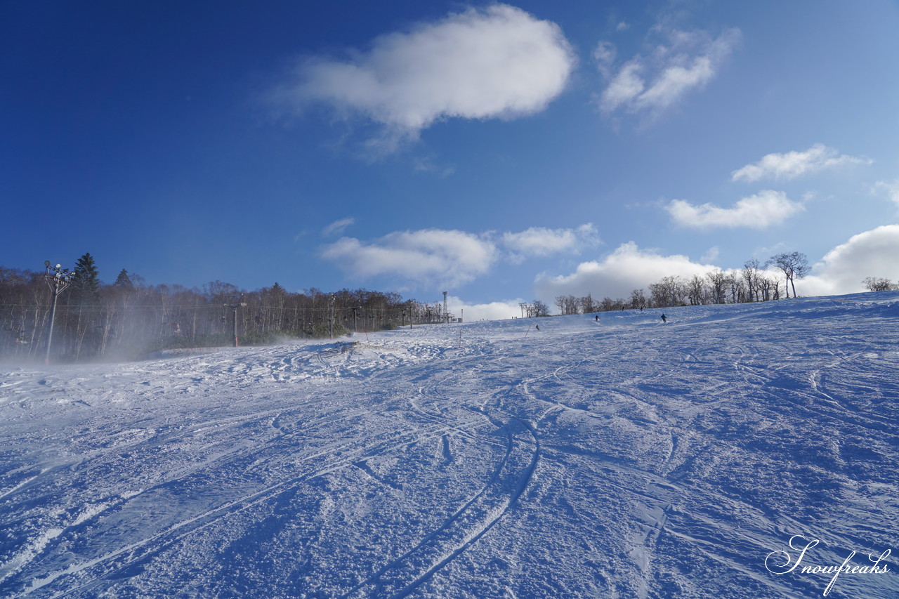 天然雪100％！本日、中山峠スキー場がゲレンデオープン♪ 2019-2020 北海道スキー＆スノーボードシーズンの開幕です(*^^)v